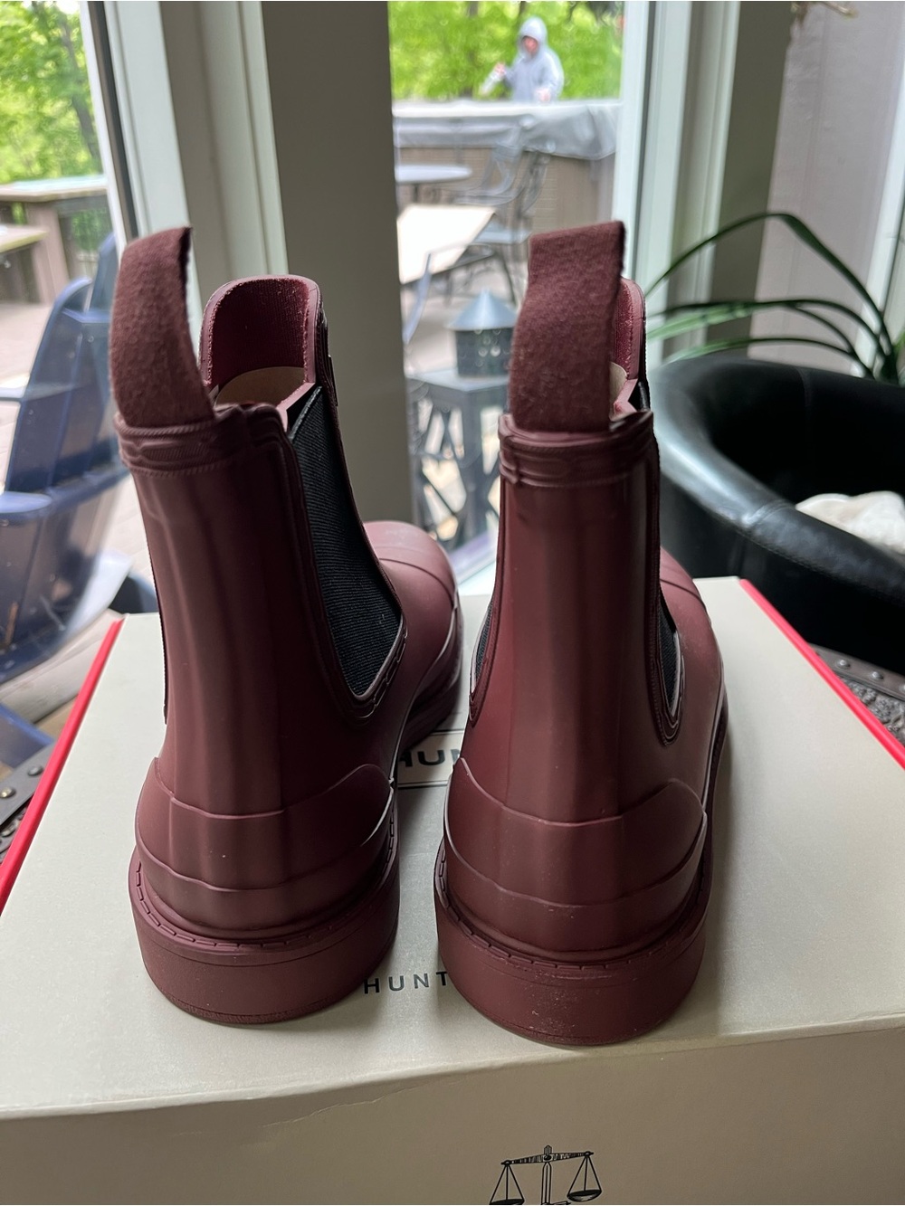 HUNTER COMMANDO CHELSEA BOOTS IN MUTED BERRY 7 - Picture 7 of 8